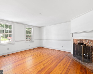 1307 Caroline Street - Photo Thumbnail 7