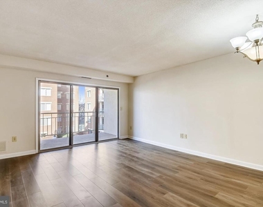 610 N West Street - Photo Thumbnail 6