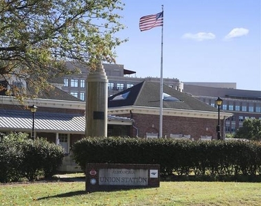 610 N West Street - Photo Thumbnail 37