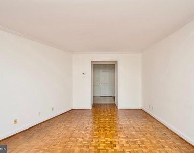 1250 S Washington Street - Photo Thumbnail 8