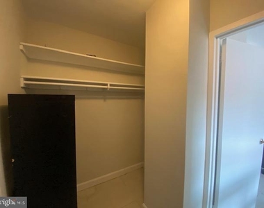 1011 Arlington Boulevard - Photo Thumbnail 9