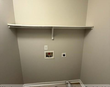 6126 Lonestar Road - Photo Thumbnail 4
