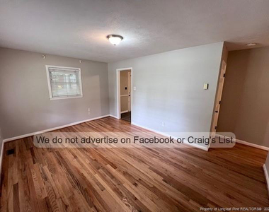 219 N Ingleside Drive - Photo Thumbnail 1