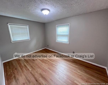 219 N Ingleside Drive - Photo Thumbnail 9