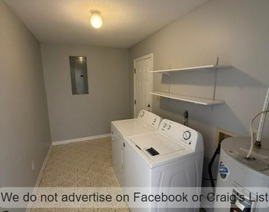 156 Hickman Court - Photo Thumbnail 6