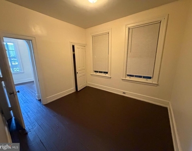 132 W Market Street - Photo Thumbnail 7