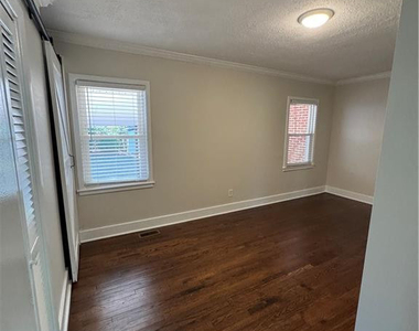 521 Vista Drive - Photo Thumbnail 7