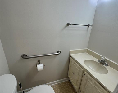 521 Vista Drive - Photo Thumbnail 10