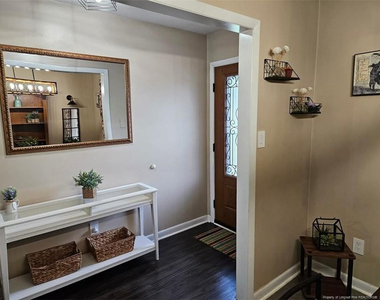 3362 Chantilly Lane - Photo Thumbnail 2