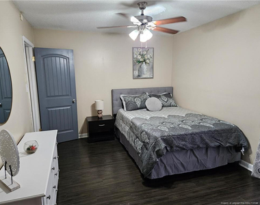 3362 Chantilly Lane - Photo Thumbnail 6