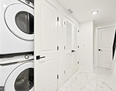 1514 S 22nd Street - Photo Thumbnail 14