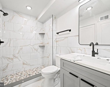 1514 S 22nd Street - Photo Thumbnail 9