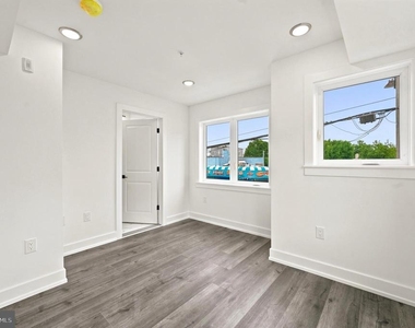 1514 S 22nd Street - Photo Thumbnail 36