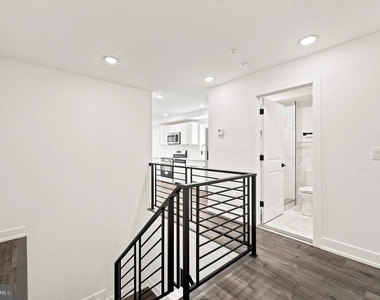 1514 S 22nd Street - Photo Thumbnail 11