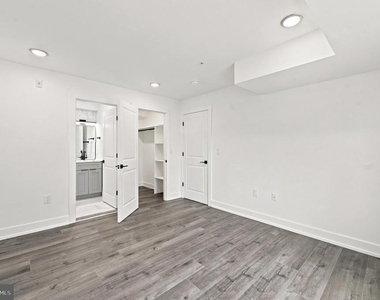 1514 S 22nd Street - Photo Thumbnail 33