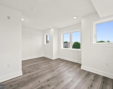 1514 S 22nd Street - Photo Thumbnail 28