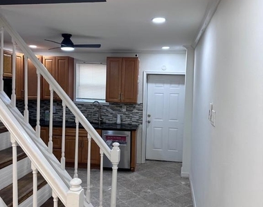 1338 Hicks Street - Photo Thumbnail 17