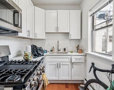 1917 Spring Garden Street - Photo Thumbnail 1
