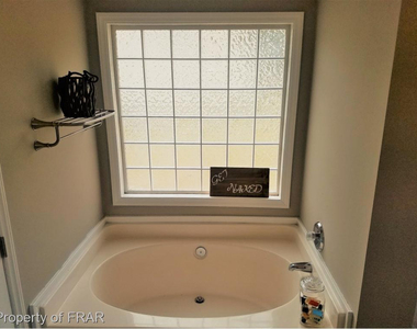 106 Sweet Bay Court - Photo Thumbnail 14