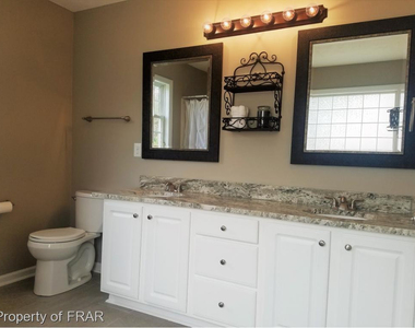 106 Sweet Bay Court - Photo Thumbnail 13