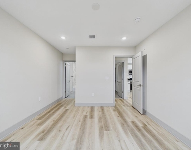 2328 N 2nd Street - Photo Thumbnail 3