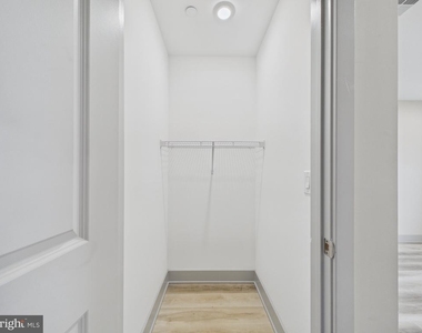 2328 N 2nd Street - Photo Thumbnail 5