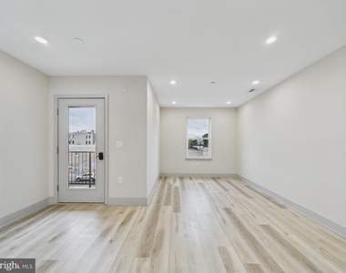 2328 N 2nd Street - Photo Thumbnail 2