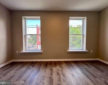 1844 W Master Street - Photo Thumbnail 4