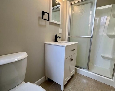 1844 W Master Street - Photo Thumbnail 9
