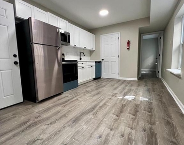 1844 W Master Street - Photo Thumbnail 1
