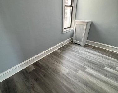 2927 S Dewey Street - Photo Thumbnail 6