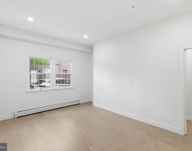 935 E Passyunk Avenue - Photo Thumbnail 9