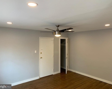 1009 E Cliveden Street - Photo Thumbnail 4
