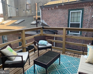 309 S 12th Street - Photo Thumbnail 6