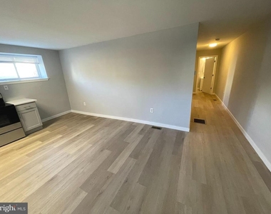 3500 Ainslie Street - Photo Thumbnail 1