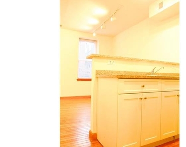 260 S 11th Street - Photo Thumbnail 6