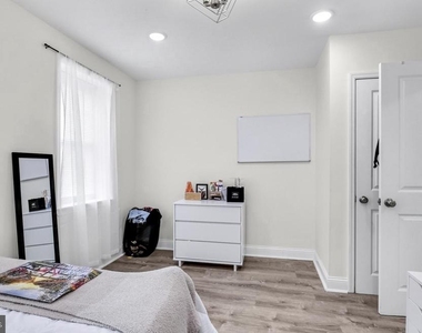 537 N 33rd Street - Photo Thumbnail 12