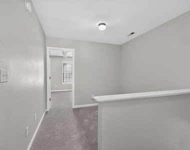 160 Hutson Lane - Photo Thumbnail 17