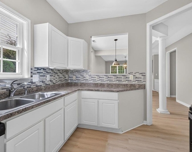 160 Hutson Lane - Photo Thumbnail 9