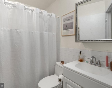 242 S 13th Street - Photo Thumbnail 8