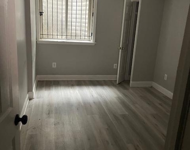 1507 W Susquehanna Avenue - Photo Thumbnail 3