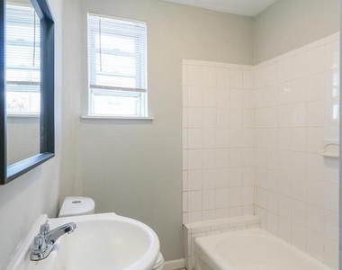 7401 Andrews Avenue - Photo Thumbnail 6