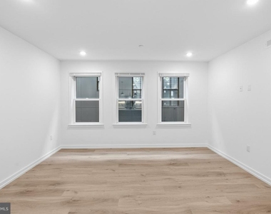 208 Vine Street - Photo Thumbnail 13