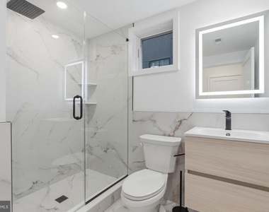 208 Vine Street - Photo Thumbnail 9