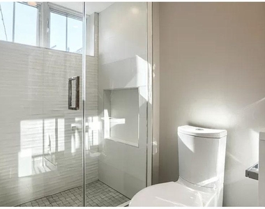 528 S 5th Street - Photo Thumbnail 6