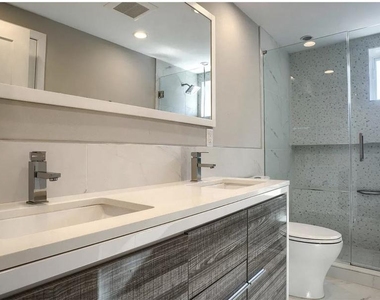 528 S 5th Street - Photo Thumbnail 7