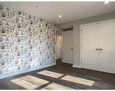 528 S 5th Street - Photo Thumbnail 10