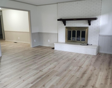 2546 Ardsley Drive - Photo Thumbnail 1