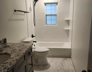 2546 Ardsley Drive - Photo Thumbnail 2