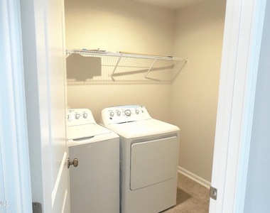 1003 Sora Way - Photo Thumbnail 20